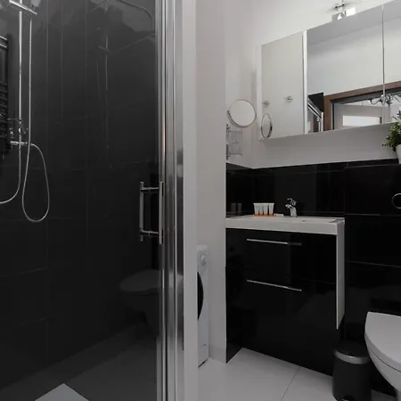 Comfy & Trendy Studio Wola By Renters Warsaw